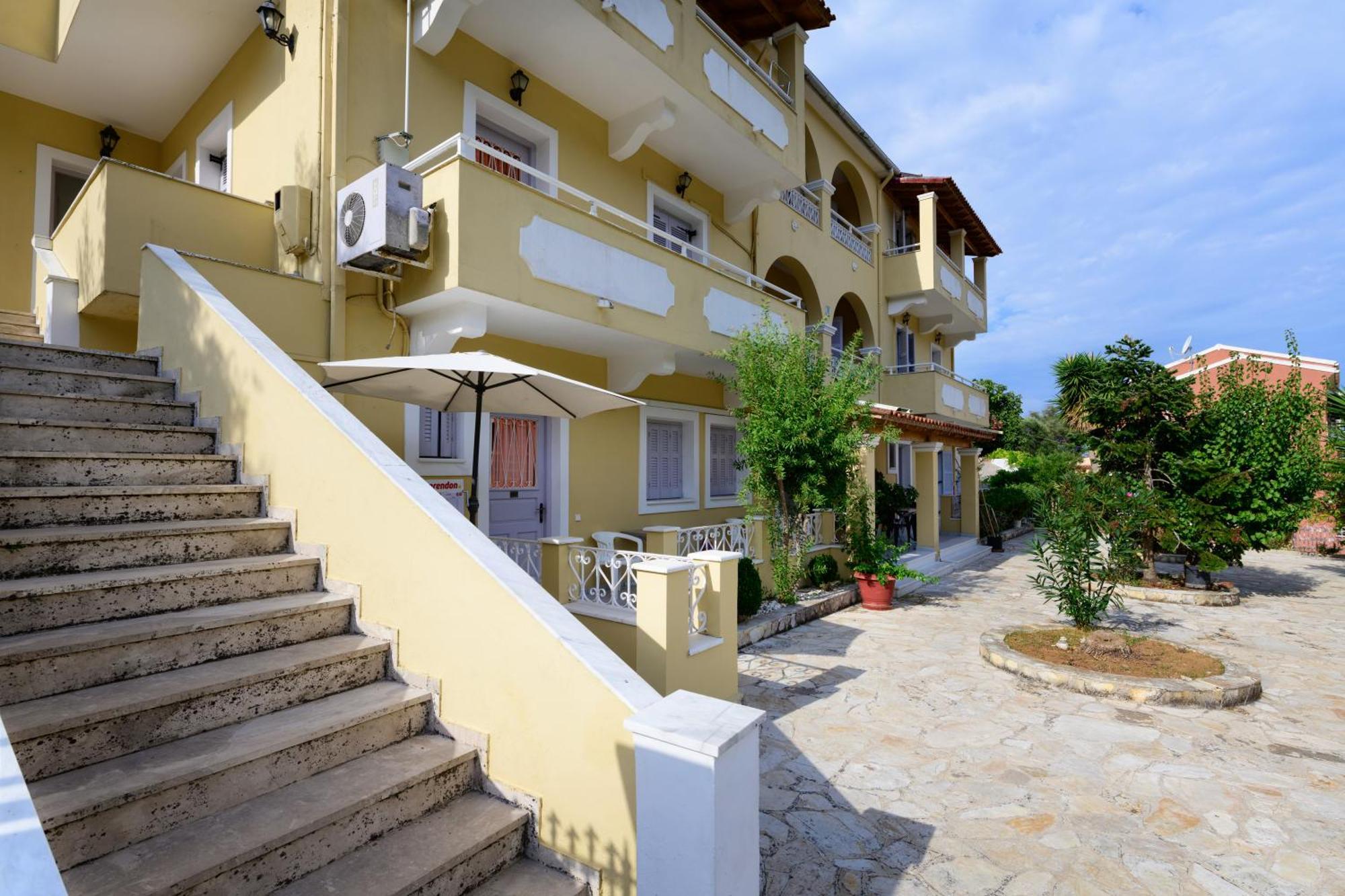 Marina Apartments, Агиос-Гордиос Экстерьер фото