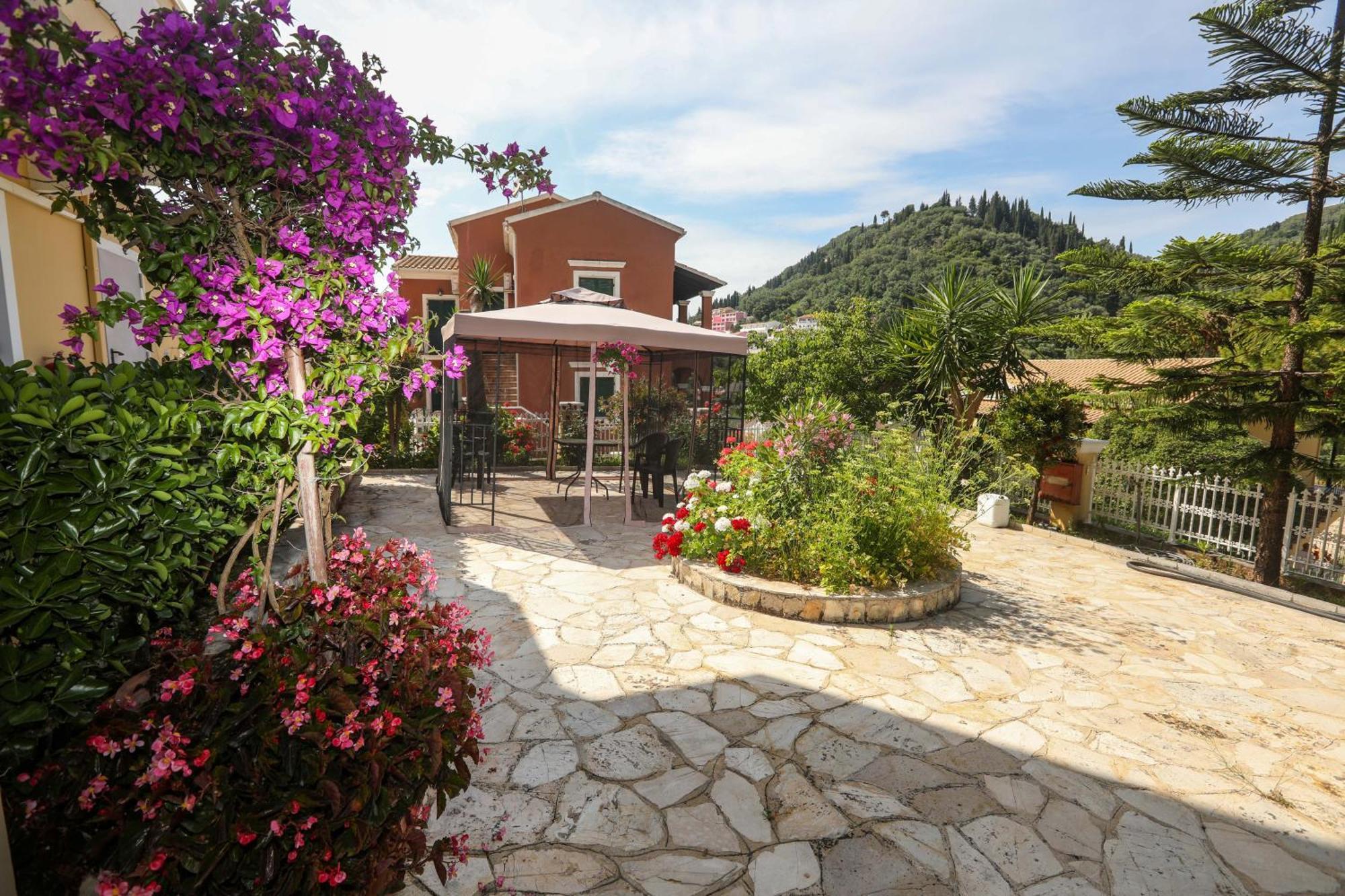 Marina Apartments, Агиос-Гордиос Экстерьер фото