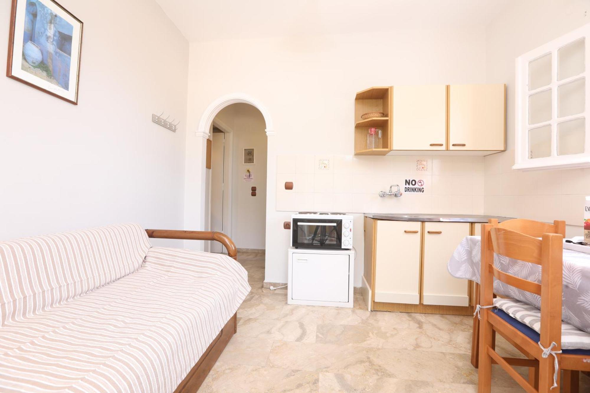 Marina Apartments, Агиос-Гордиос Экстерьер фото