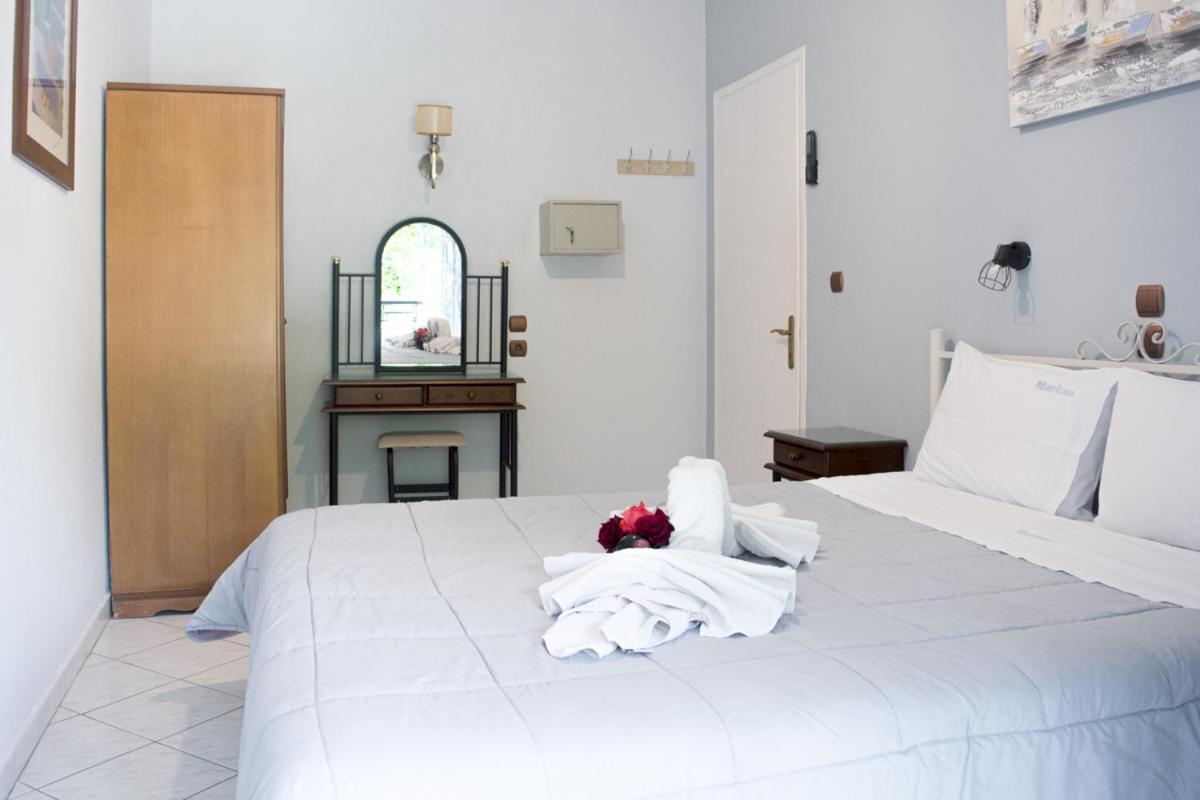 Marina Apartments, Агиос-Гордиос Экстерьер фото